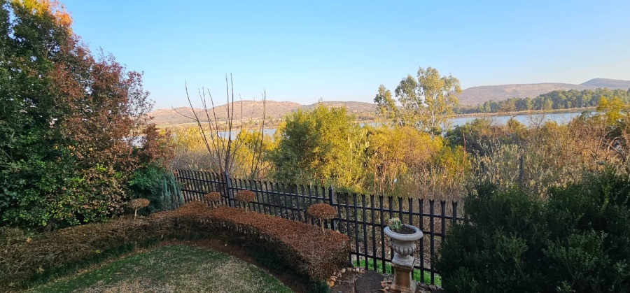 4 Bedroom Property for Sale in Birdwood Estate North West